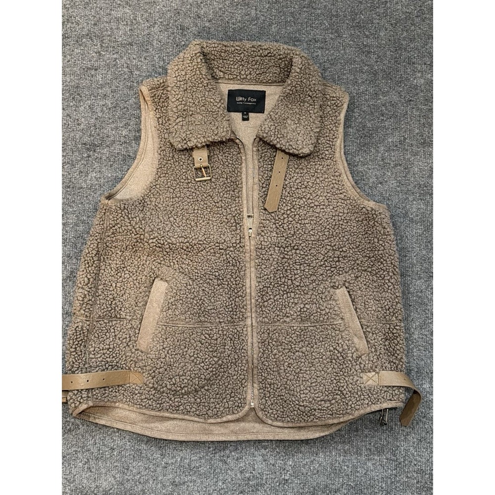 Women's Witty Fox Sherpa Vest With Buckles Size medium‎ Light Brown
